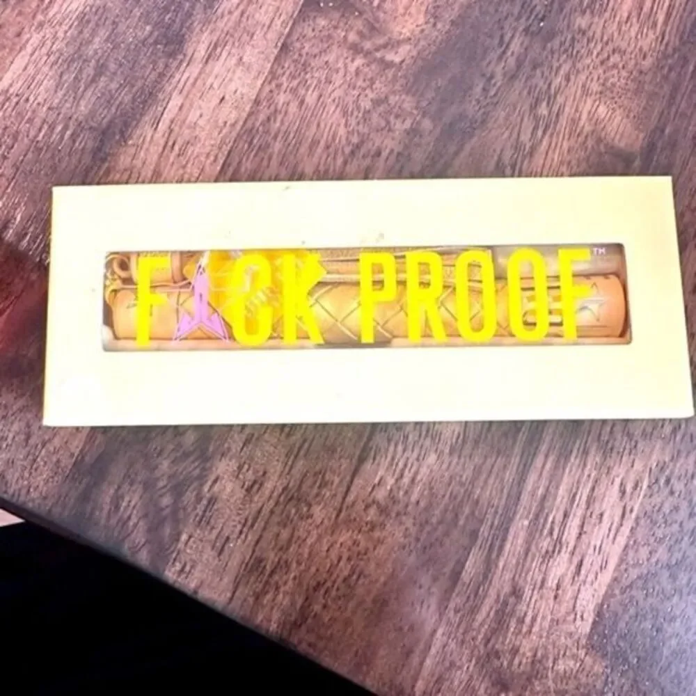 NWT Jeffree Star F*UCK PROOF Banana Fetish Mascara Yellow